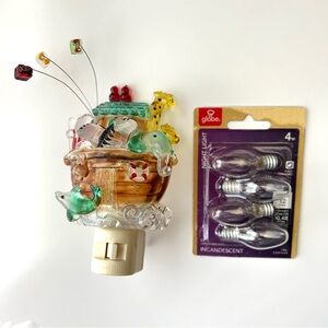 Kids Noah's Ark Night Light with On/Off Switch & Package of Replacement Bulbs
